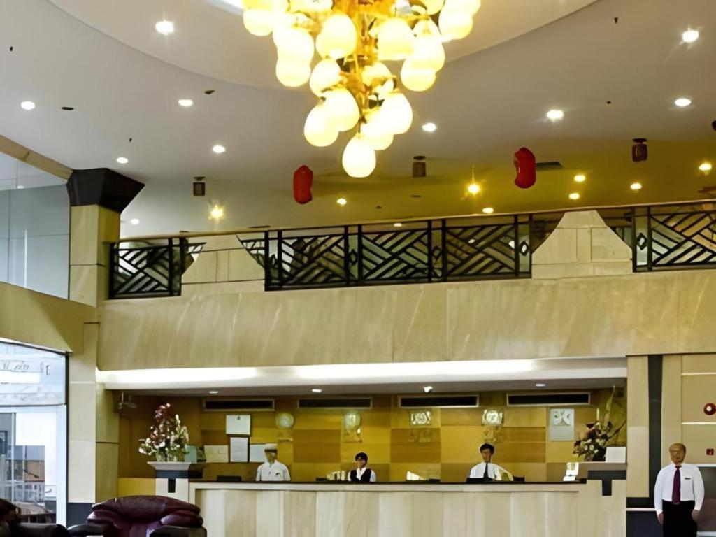 Galaxy Hotel Гуанчжоу Экстерьер фото