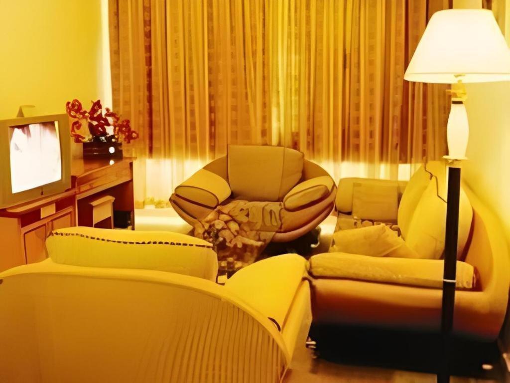 Galaxy Hotel Гуанчжоу Экстерьер фото
